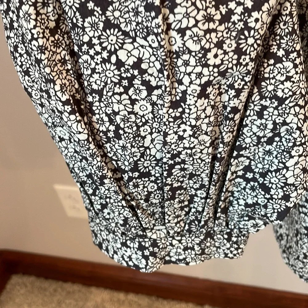 NWT Universal Thread SZ L Women's Balloon Long Sleeve Popover Blouse - Picture 8 of 15